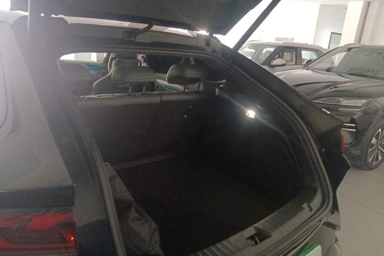 Used BYD Song L EV 2025 662 km Advanced Intelligent Driving Version Trunk