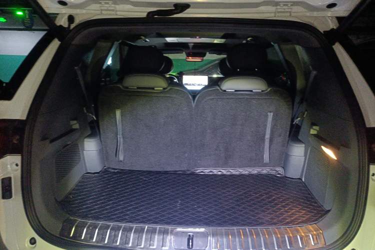 Used Dongfeng eπ eπ008 2024 210Max Range-Extended Version 6 Seats Trunk