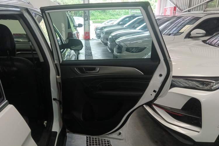 Used Haval M6 2021 PLUS 1.5T DCT Luxury Smart Connectivity Model