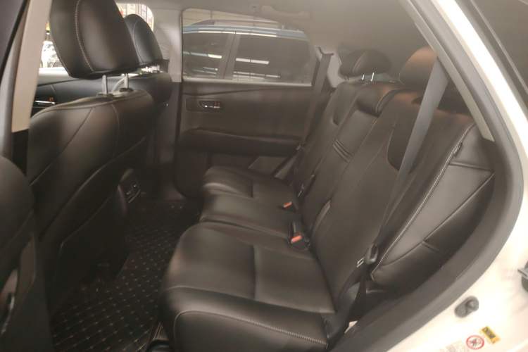 Used Lexus RX Classic 2013 270 Elegant Edition
