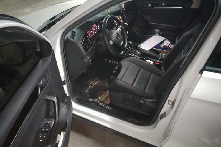 Used Volkswagen T-ROC 2020 280TSI DSG Two-Wheel Drive Comfort Version