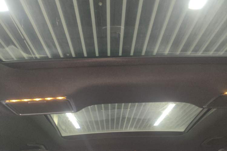 Used Mercedes-Benz GLC 2022 Second Facelift GLC 260 L 4MATIC Luxury Edition