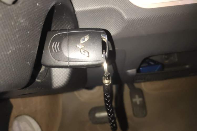 Used Wuling Hongguang MINIEV 2021 Macaron Fashion Edition Lithium-Ion Battery Interior 1