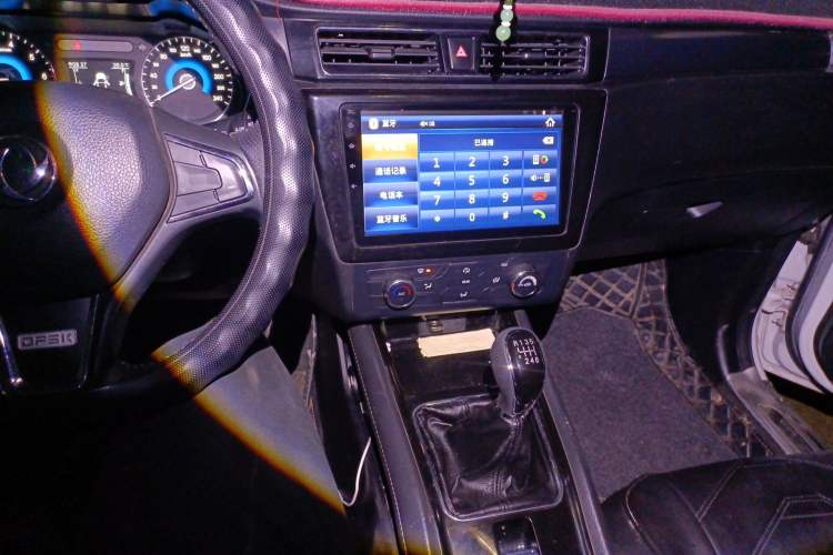 Used Dongfeng Fengon 580 2016 1.5T Manual Luxury Edition
