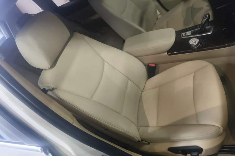 Used BMW X3 2016 sDrive20i
