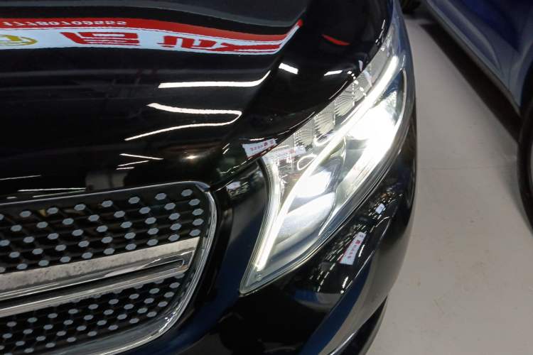 Used Mercedes-Benz V-Class 2018 V 260 Prestige Edition China VI