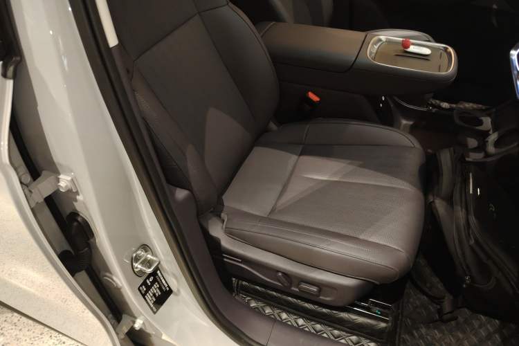 Used Leapmotor B10 2025 510 Joyful Edition
