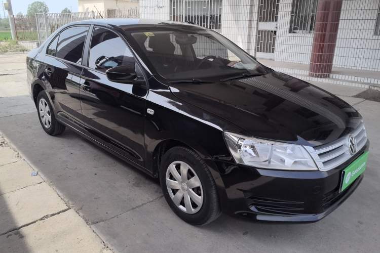 Used Volkswagen Santana 2015 1.6L Manual Fashion Edition Exterior 1