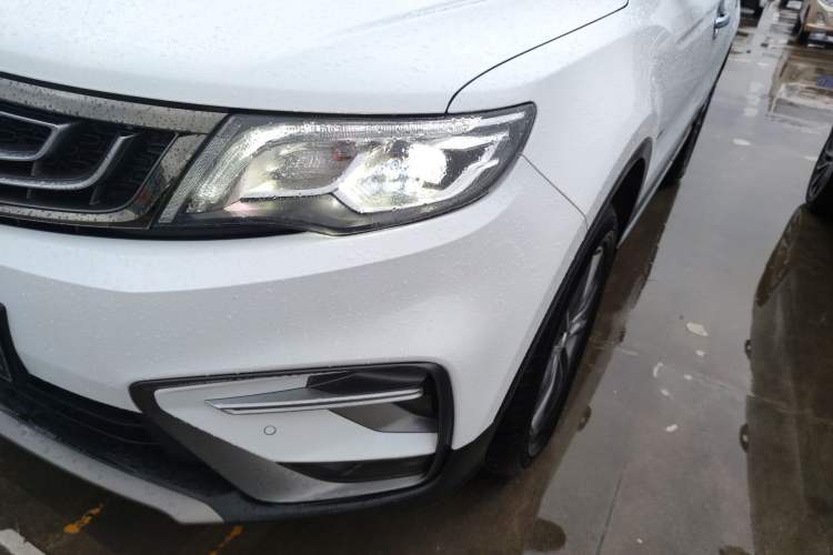 Used Geely Auto Emgrand X7 Sport 2020 1.8TD DCT Two-Wheel Drive Smart Connect 4G-Enabled Version Left Front Headlight