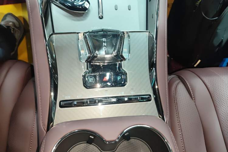 Used Denza Z9GT 2024 630 All-Wheel Drive Pro Version
