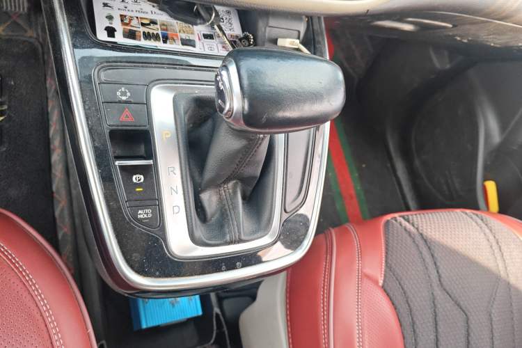 Used GAC Trumpchi M6 2019 270T Automatic Elite Edition (7-seater) China V Standard Gear Lever