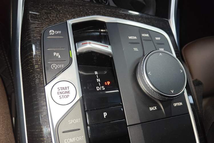 Used BMW 3 Series 2024 325Li M Sport Package Gear Lever