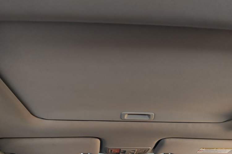 Used Honda Jade 2016 1.8L Automatic Comfort Elite Version 5 Seats Headliner