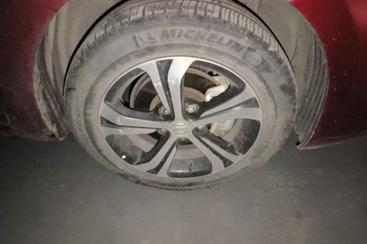 Used Nissan Tiida 2019 1.6L CVT Smart Drive Version China V Standard Right Front Wheel Hub