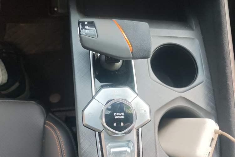 Used CHANGAN UNI-V 2022 1.5T Sport Edition Gear Lever