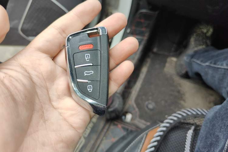 Used Zotye T300 2017 1.5L Manual Luxury Model
