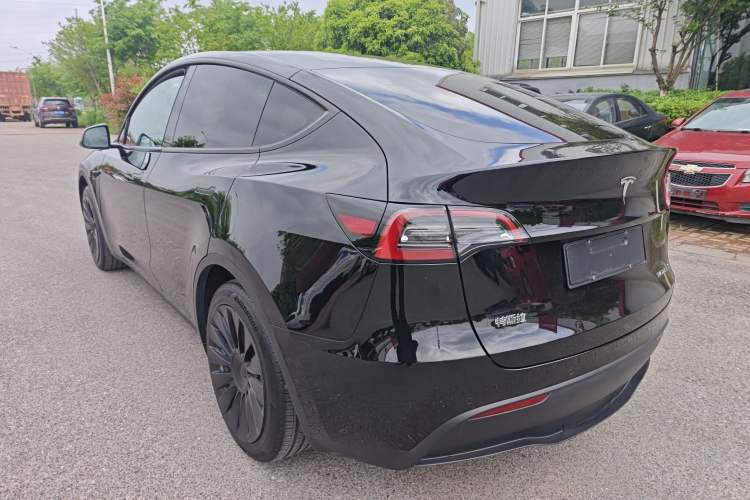 Used Tesla Model Y 2023 Rear-Wheel-Drive Version Rear Left 45 Deg