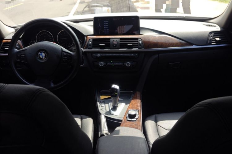 Used BMW 3 Series 2013 320Li Fashion Model
