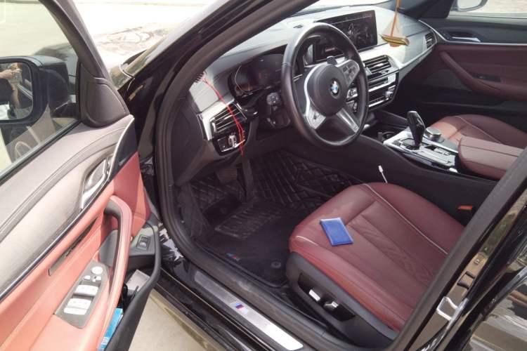 Used BMW 5 Series 2023 530Li Leading Model M Sport Package