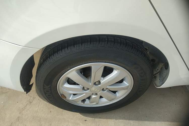 Used Kia K2 2015 Sedan 1.4L MT GLS