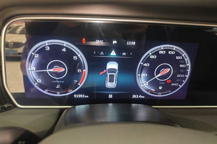 Used Hongqi HS5 2022 Revised Version 2.0T Smart Connect Flagship Edition Instrument Cluster