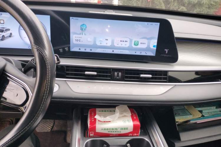 Used Chery Tiggo 8 PRO New Energy 2023 Champion Edition 1.5T 100km Glory Version
