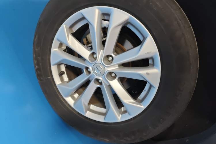 Used Nissan X-Trail 2015 2.0L CVT Comfort MAX Edition 2WD