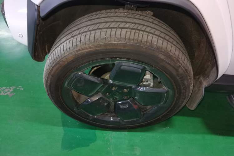 Used iCAR V23 2025 501 Four-Wheel Drive Intelligent Driving Version Left Front Wheel Hub