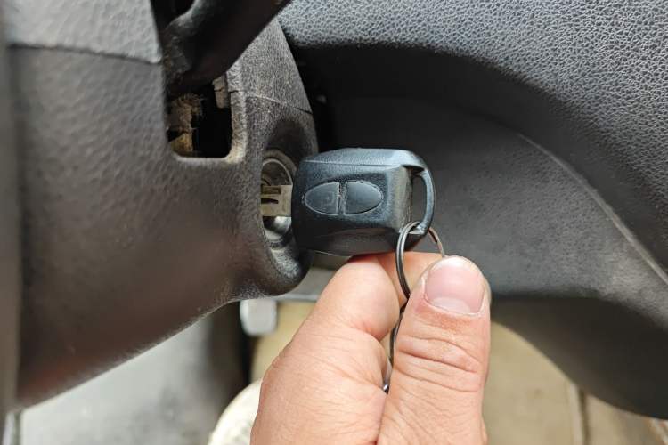 Used CHANGAN KAICHENG Ruixing M60 2019 1.5L Standard Version China VI Emission Standard 5/6 Seats DAM15KR Vehicle Key