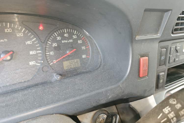 Used Jinbei Hiace 2014 2.0L Fifth-Generation Xiangyun Comfort Type 1 4G20C