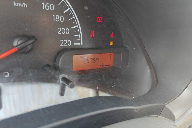 Used Nissan Sunny 2015 1.5XE Manual Comfort Edition
