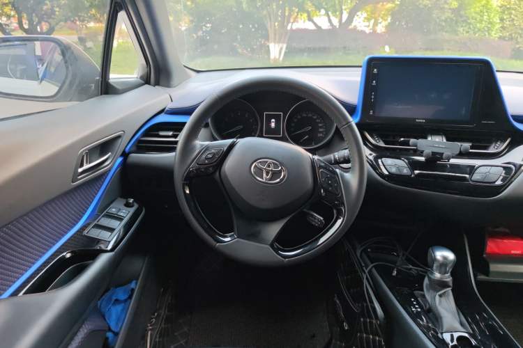Used Toyota IZOA 2018 2.0L Yichi Version China VI Standard Steering Wheel