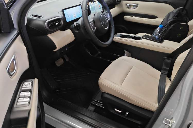 Used Wuling Bingo PLUS 2024 401 km Flagship Edition Four-Seater Version