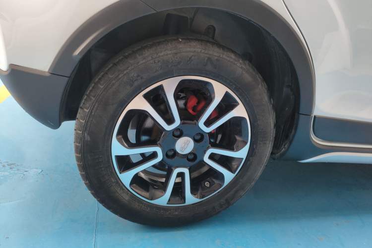 Used Geely Auto Vision X3 2017 1.5L Automatic Luxury Model
