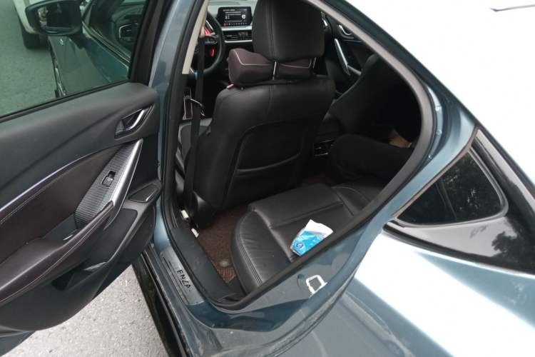 Used Mazda Atenza 2018 2.5L Blue Sky Sport Edition China VI compliant Left Rear Seat