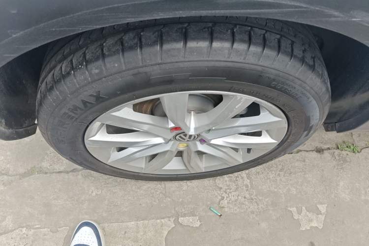 Used Volkswagen T-ROC 2019 230TSI DSG Two-Wheel-Drive Advanced Version China VI Standard
