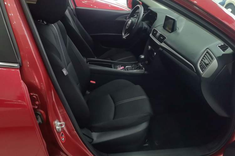 Used Mazda 3 Axela 2017 Sedan 1.5L Automatic Luxury Model Emission Standard China V
