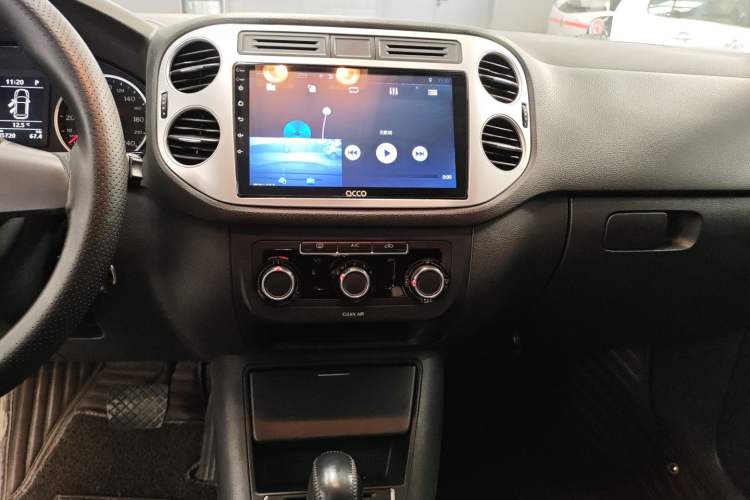 Used Volkswagen Tiguan L 2016 280TSI Automatic Two-Wheel-Drive Silk Road Style Edition