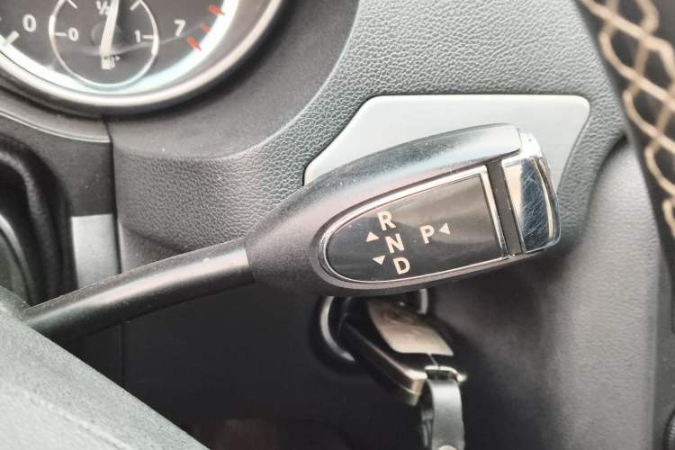 Used Mercedes-Benz R-Class 2014 R 320 4MATIC Business Model
