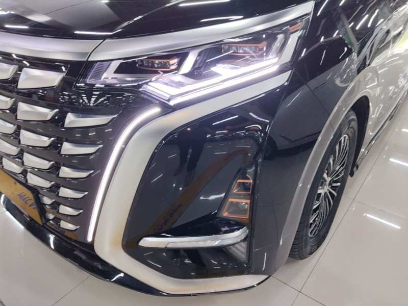 Used Denza D9 2022 DM-i 970 Four-Wheel Drive Prestige Model — 23