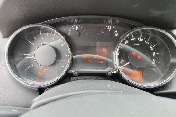 Used Peugeot 3008 2013 2.0L Automatic Trend Edition
