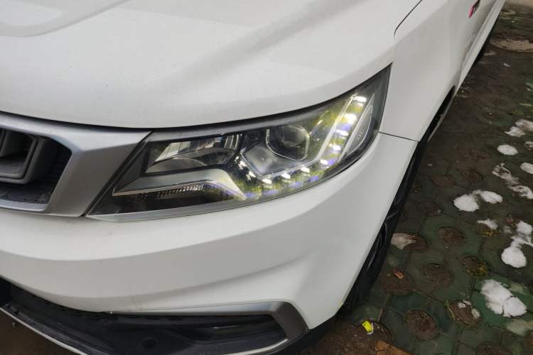 Used Geely Auto Vision X6 2019 1.4T CVT 4G Connected Luxury Version China VI Standard