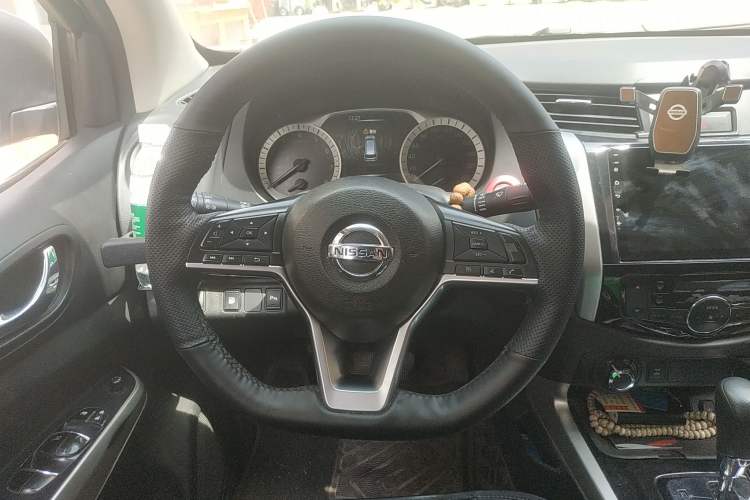 Used Nissan Terra 2020 2.5L XL Upper 4WD Automatic Four-Wheel Drive Luxury Edition Steering Wheel