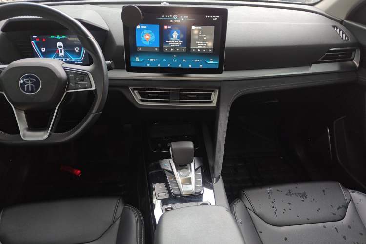 Used BYD Song Pro New Energy 2019 DM 1.5T Four-Wheel Drive Performance Edition Deluxe Model Audio And AC Panel