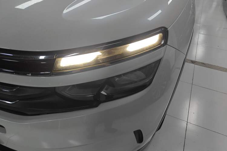 Used Citroen C5 AIRCROSS 2017 350THP Fashion Edition Left Front Headlight