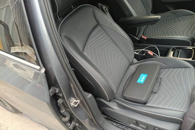 Used Volkswagen ID.3 2024 Outstanding Edition Right Front Seat