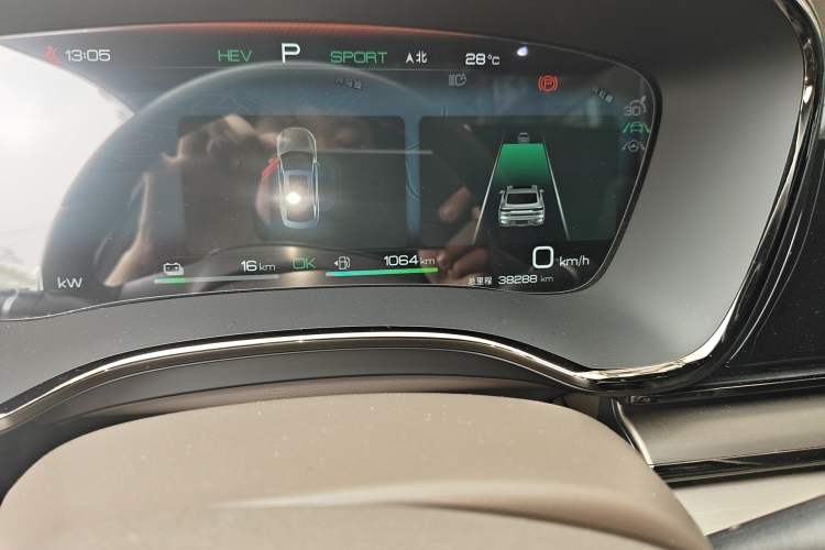 Used BYD Han 2022 DM-i 121KM Prestige Model Odometer Close Up