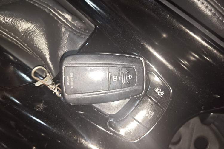 Used Toyota IZOA 2018 2.0L Yichi Edition China V Standard Vehicle Key