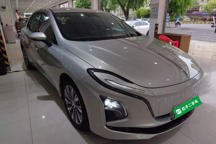 Used Hongqi E-QM5 2022 431 km Charge & Enjoy Edition