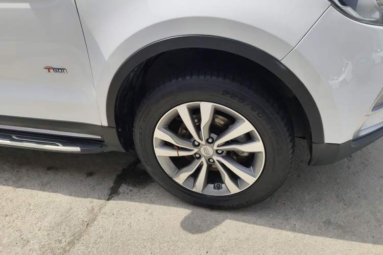 Used Geely Auto Emgrand X7 Sport 2016 1.8TD Automatic ZhiZun Version Right Front Wheel Hub